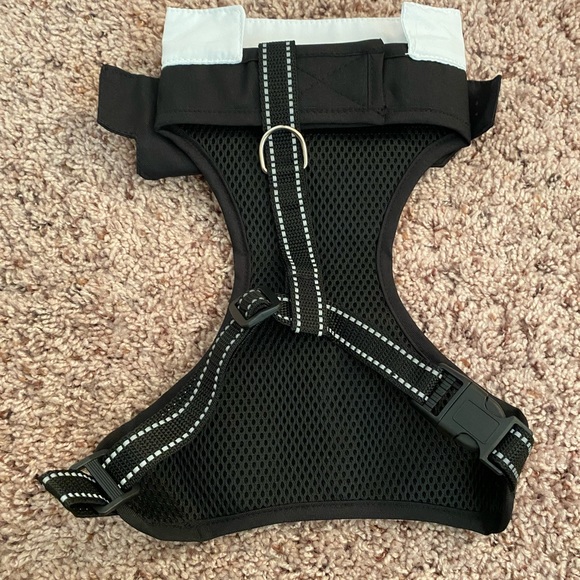 NWT! Dog tuxedo harness - Picture 8 of 12